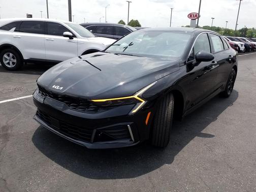 2025 Kia K5 LXS