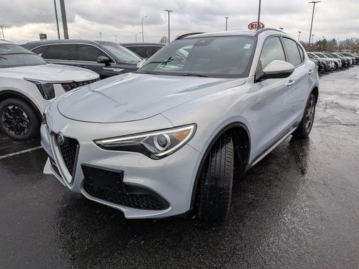 2022 Alfa Romeo Stelvio Ti