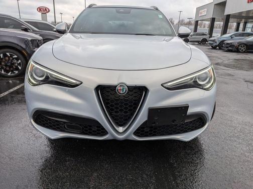 2022 Alfa Romeo Stelvio Ti