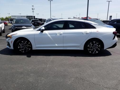 2025 Kia K5 EX