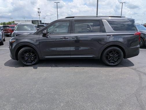 2026 Kia Carnival SX