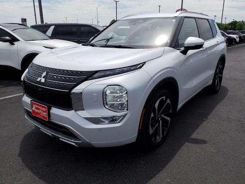 2024 Mitsubishi Outlander SEL