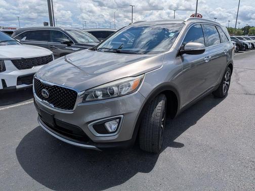 Titanium Silver 2017 Kia Sorento EX