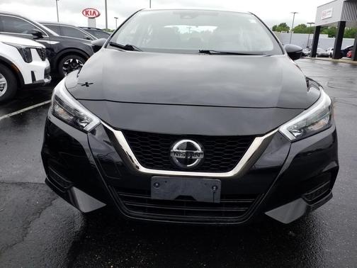 2022 Nissan Versa 1.6 SR