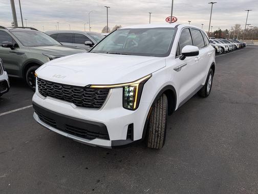 2026 Kia Sorento LX