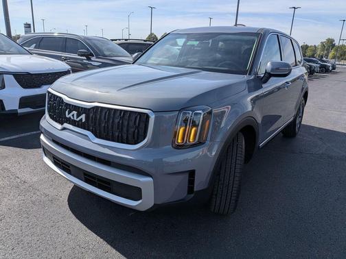 2025 Kia Telluride LX
