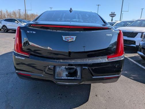 2019 Cadillac XTS W20 Livery Package