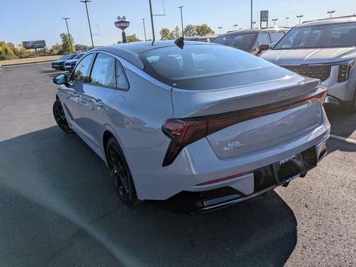 2026 Kia K5 GT-Line