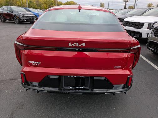 2025 Kia K4 GT-Line