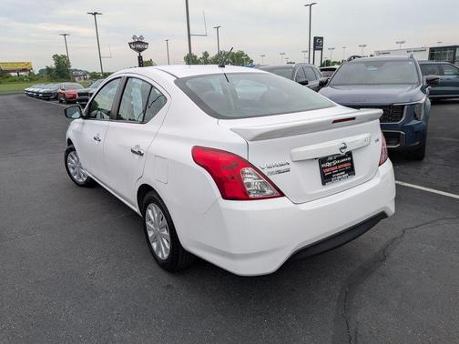 2019 Nissan Versa 1.6 SV