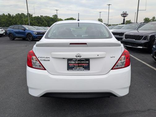2019 Nissan Versa 1.6 SV