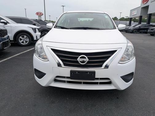 2019 Nissan Versa 1.6 SV