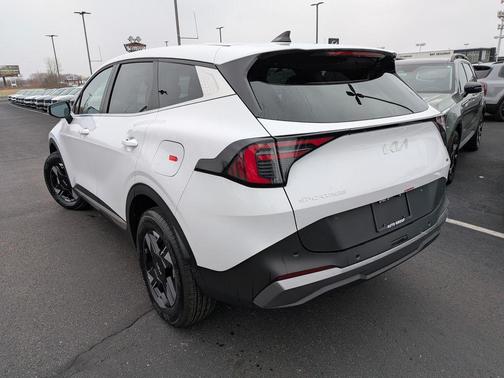 2026 Kia Sportage LX