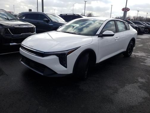 2025 Kia K4 EX