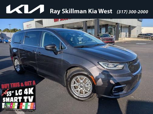 2023 Chrysler Pacifica Touring-L