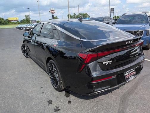 2025 Kia K5 GT-Line