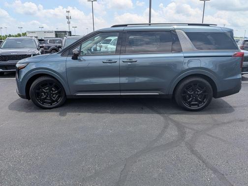 2026 Kia Carnival SX