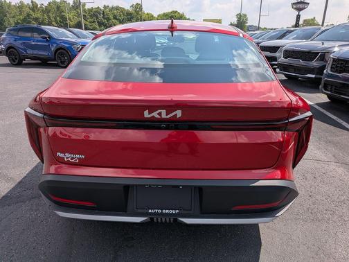 2025 Kia K4 EX