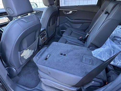 2026 Audi Q7 55 Premium Plus