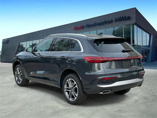 2025 Audi Q5 Premium Plus