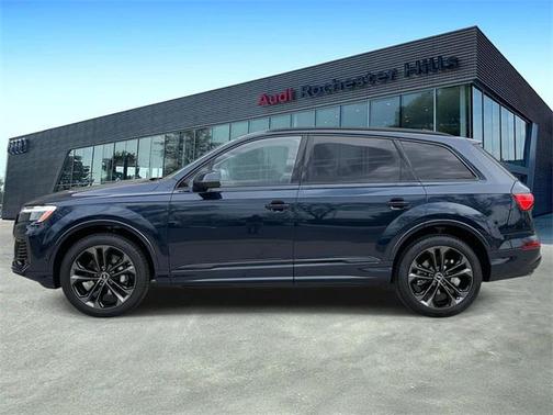 2025 Audi Q7 55 Premium Plus