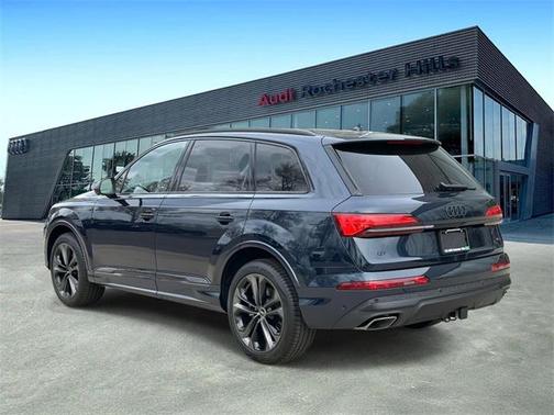 2025 Audi Q7 55 Premium Plus