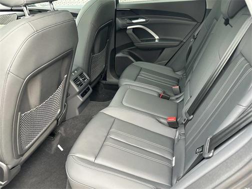 2025 Audi Q5 Premium