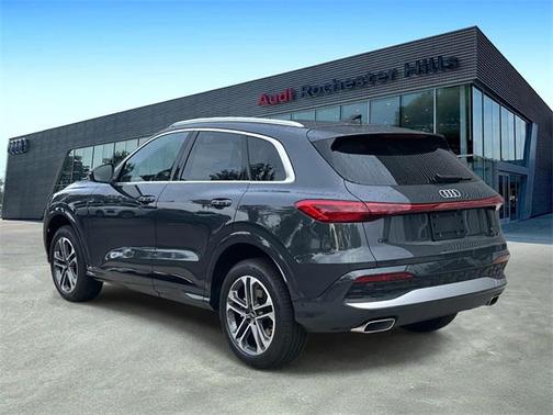 2025 Audi Q5 Premium