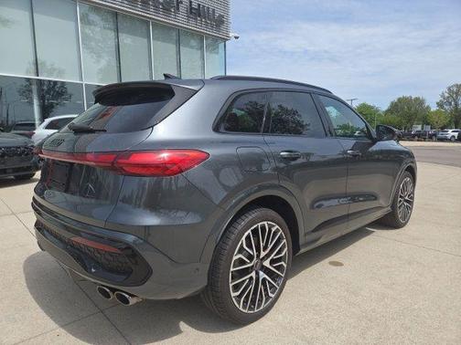 Daytona Gray 2025 Audi SQ5 3.0T Prestige