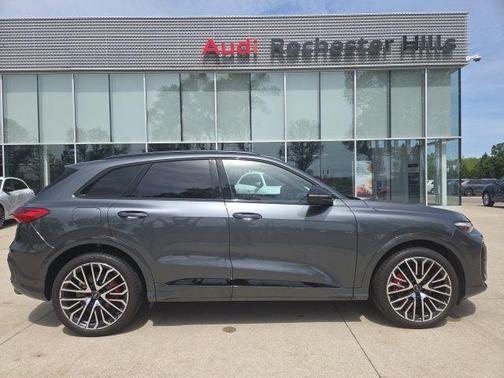 Daytona Gray 2025 Audi SQ5 3.0T Prestige