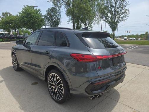 Daytona Gray 2025 Audi SQ5 3.0T Prestige