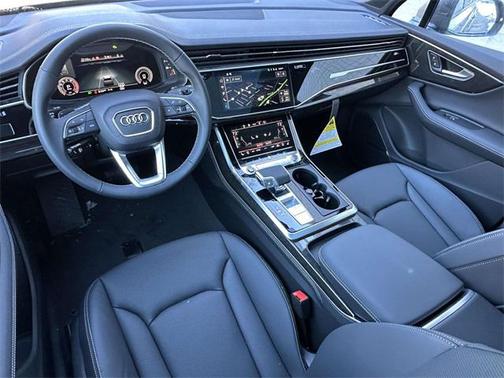 2026 Audi Q7 55 Premium Plus