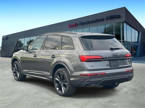 2026 Audi Q7 55 Premium Plus