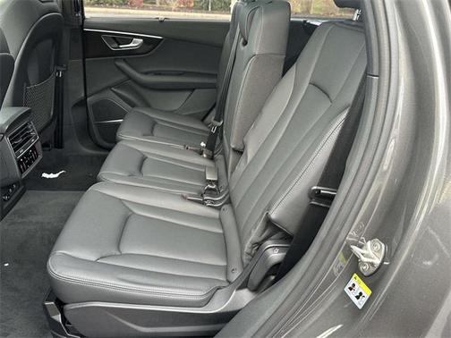 2026 Audi Q7 55 Premium Plus