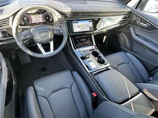 2025 Audi Q7 55 Prestige