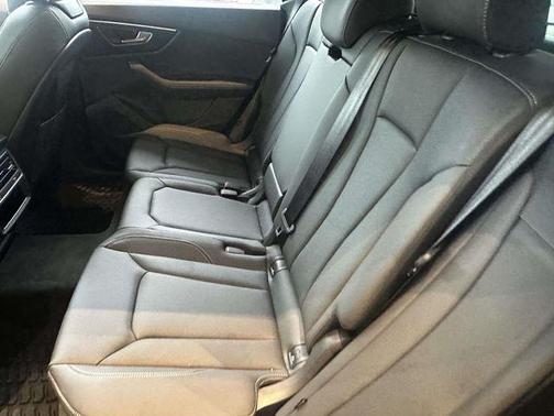 Mythos Black Metallic 2026 Audi Q8 55 Premium Plus