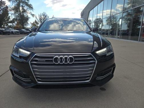 2017 Audi A4 Season of Audi Premium