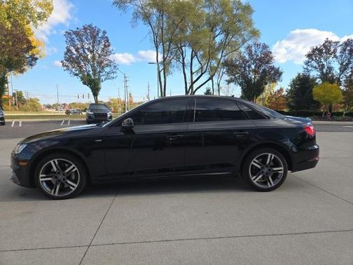 2017 Audi A4 Season of Audi Premium