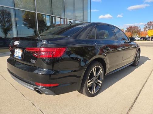 2017 Audi A4 Season of Audi Premium