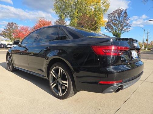 2017 Audi A4 Season of Audi Premium