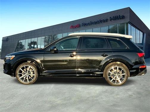 2025 Audi Q7 45 Premium Plus