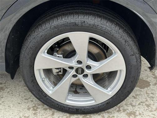 2025 Audi Q5 Premium Plus TFSI quattro S tronic