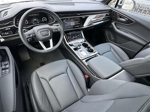 2026 Audi Q7 55 Premium Plus