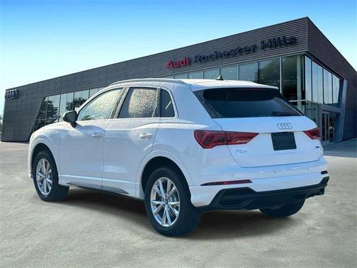 2025 Audi Q3 Premium 45 TFSI S line quattro Tiptronic