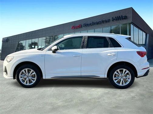 2025 Audi Q3 Premium 45 TFSI S line quattro Tiptronic