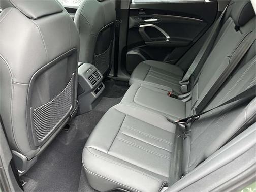 2025 Audi Q5 Premium Plus TFSI quattro S tronic