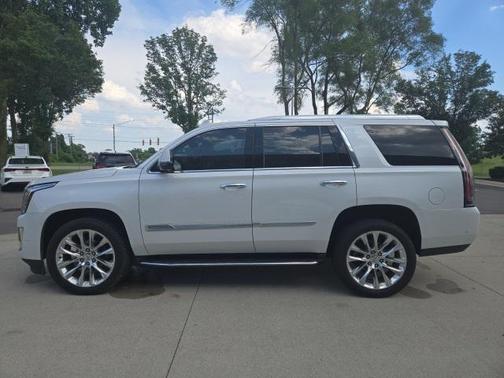 2019 Cadillac Escalade Luxury