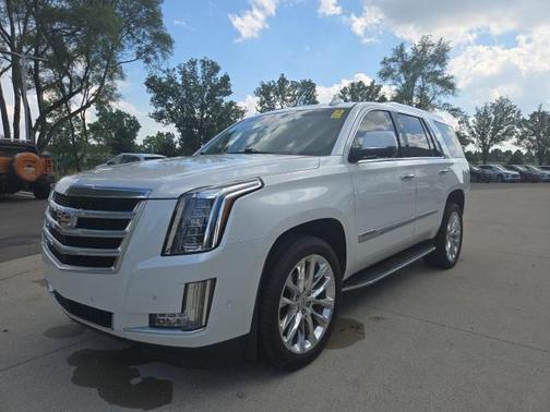 2019 Cadillac Escalade Luxury