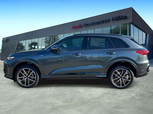 Daytona Gray 2026 Audi Q5 Premium Plus TFSI quattro S tronic