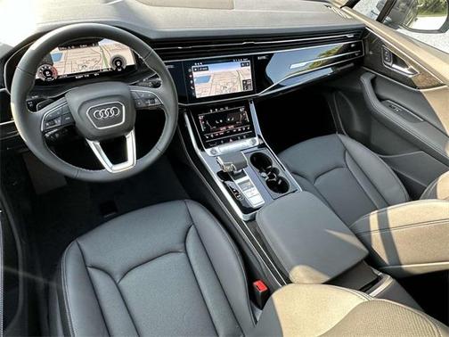 2025 Audi Q7 55 Premium Plus
